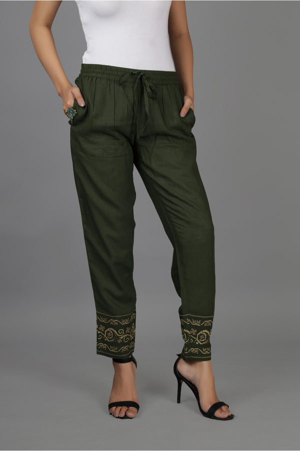 Green embroidered pant